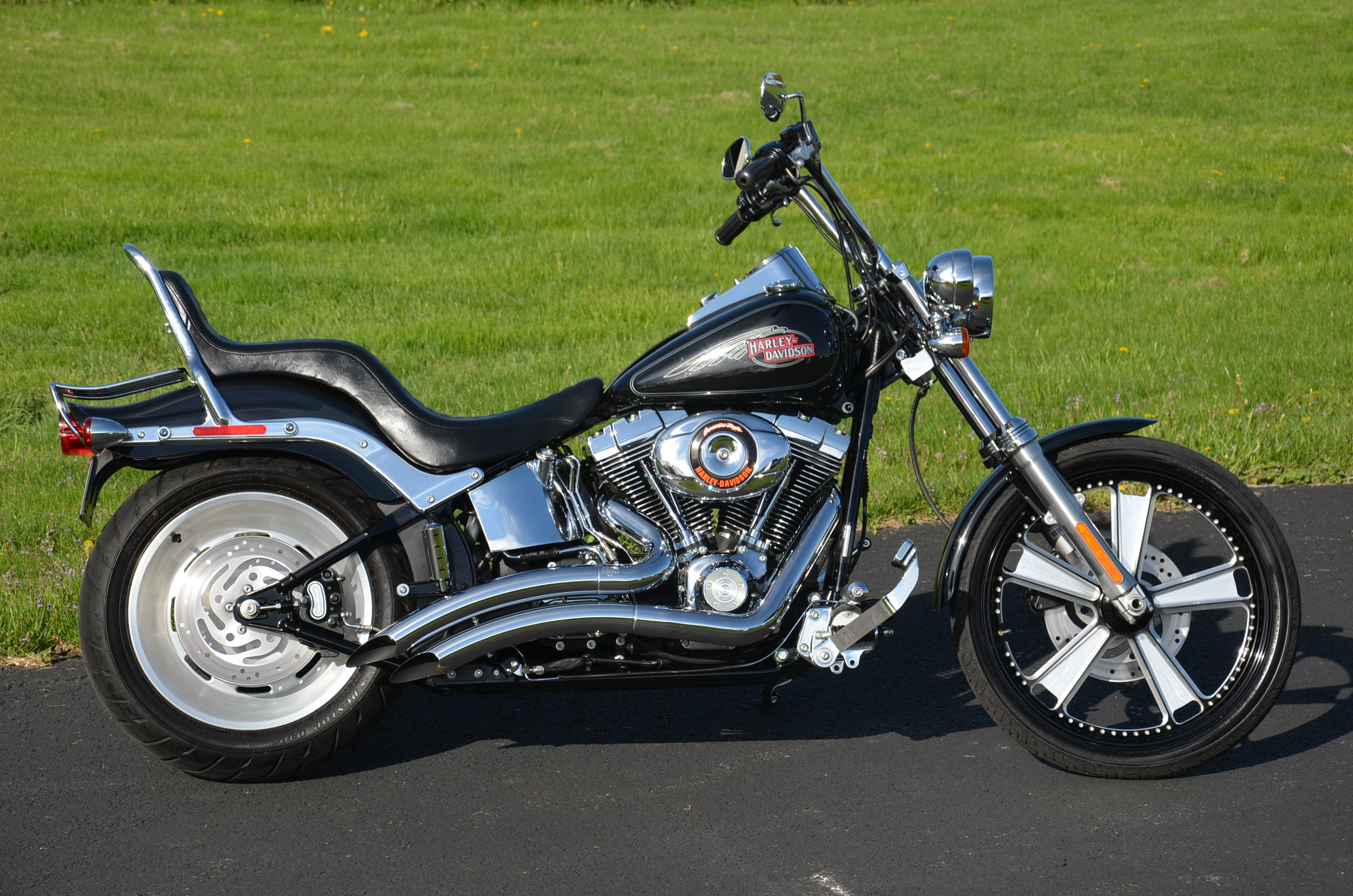 2005 softail custom